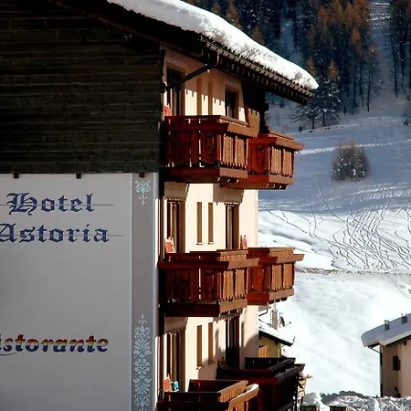 Astoria Hotel 4*