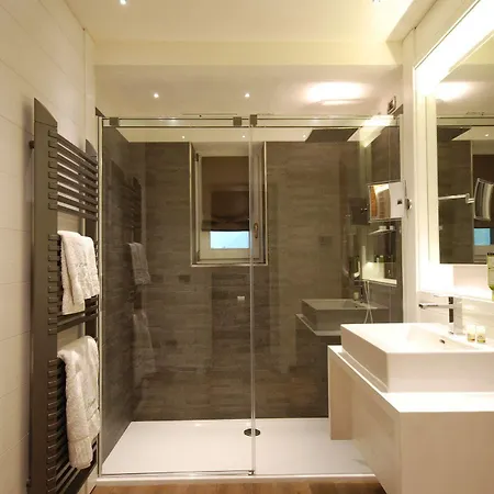 Astoria 3*